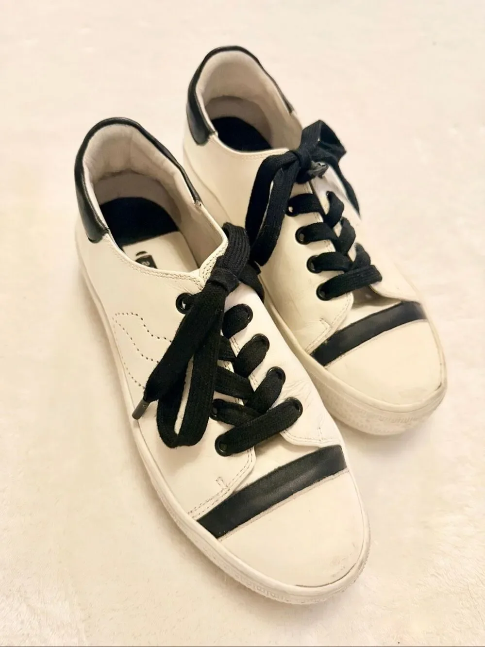 Alice + Olivia step up
